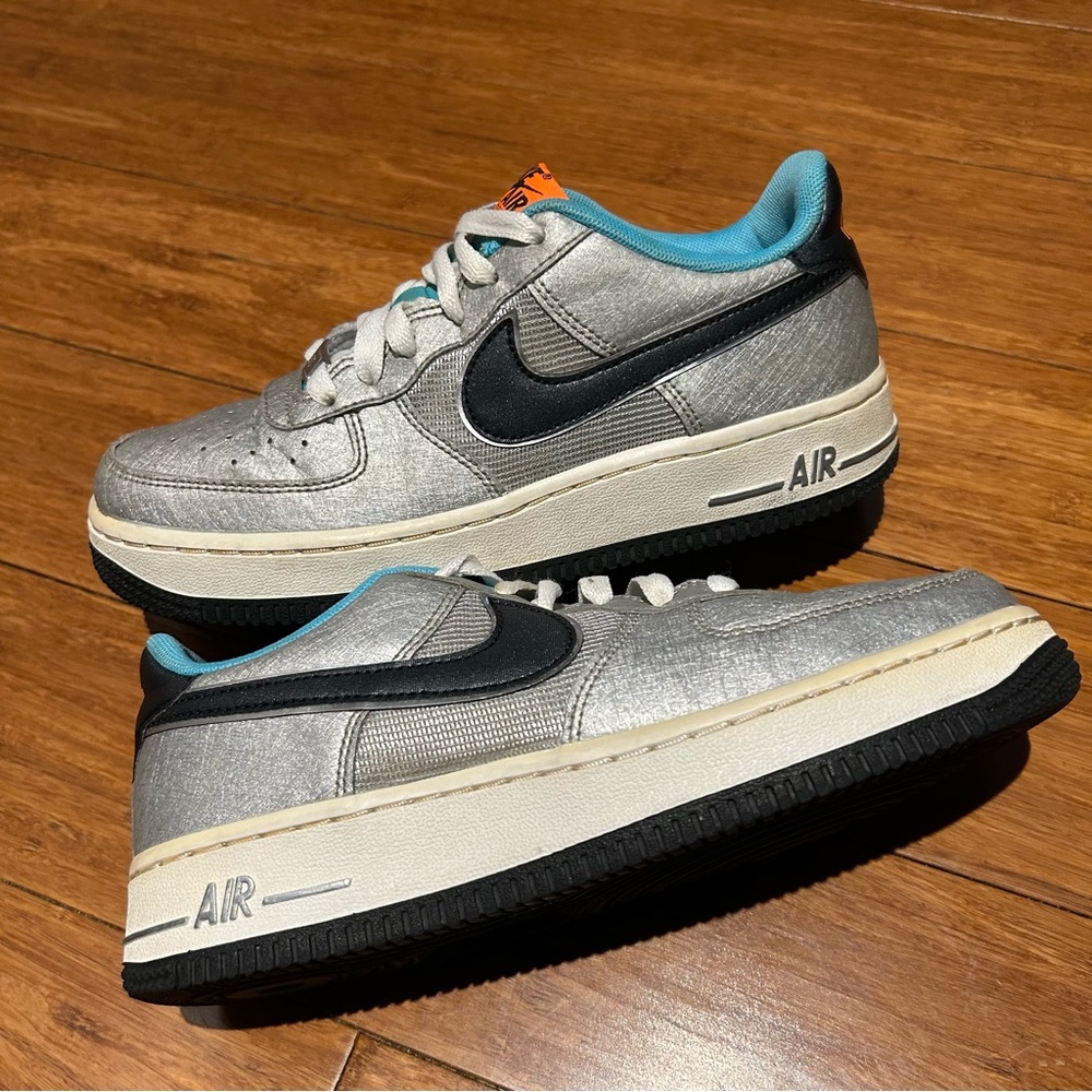 Nike Silver and Black Sneakers with Blue Accents